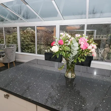 Holiday home Hazelodge *